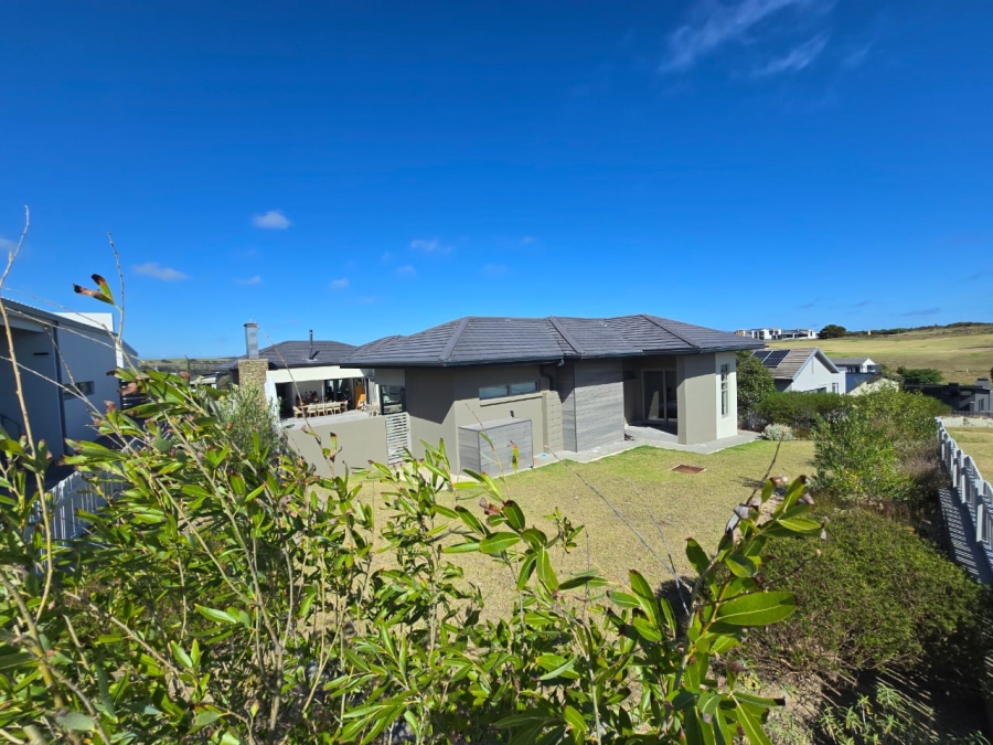 4 Bedroom Property for Sale in Oubaai Western Cape